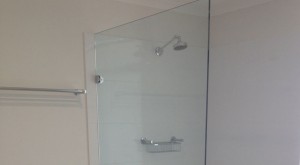 Frameless Shower Screen